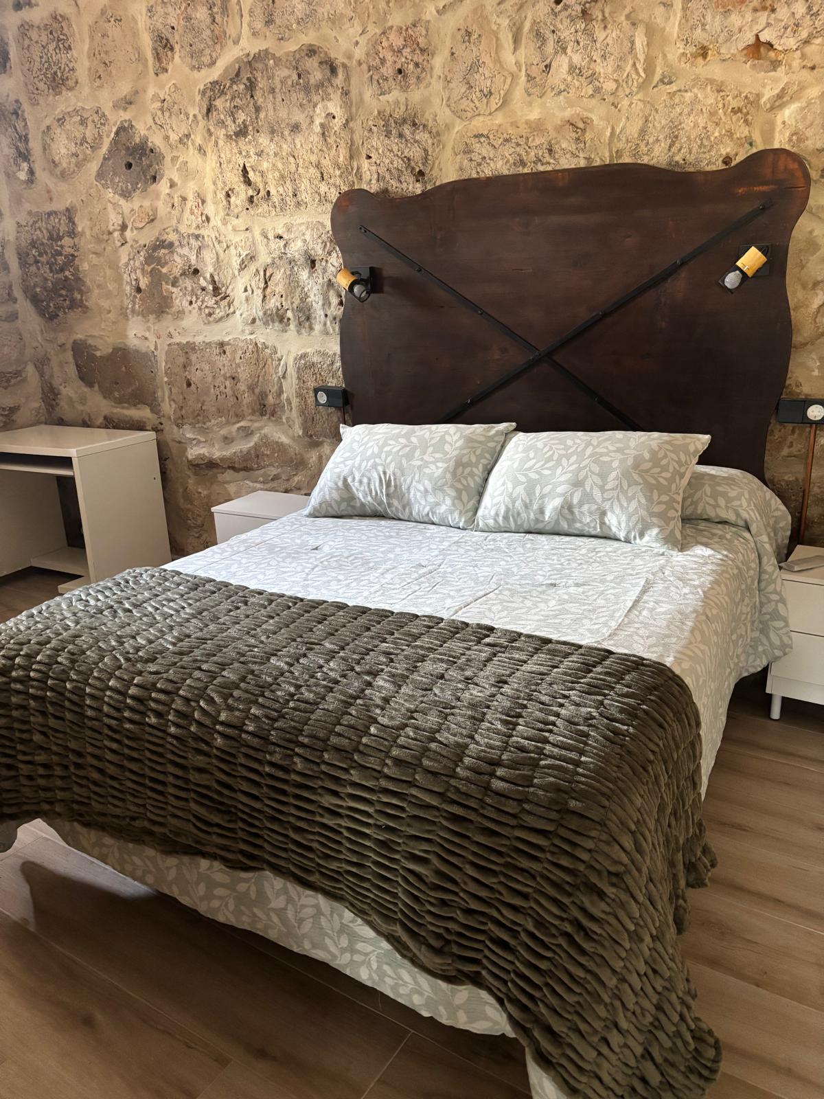 Cama