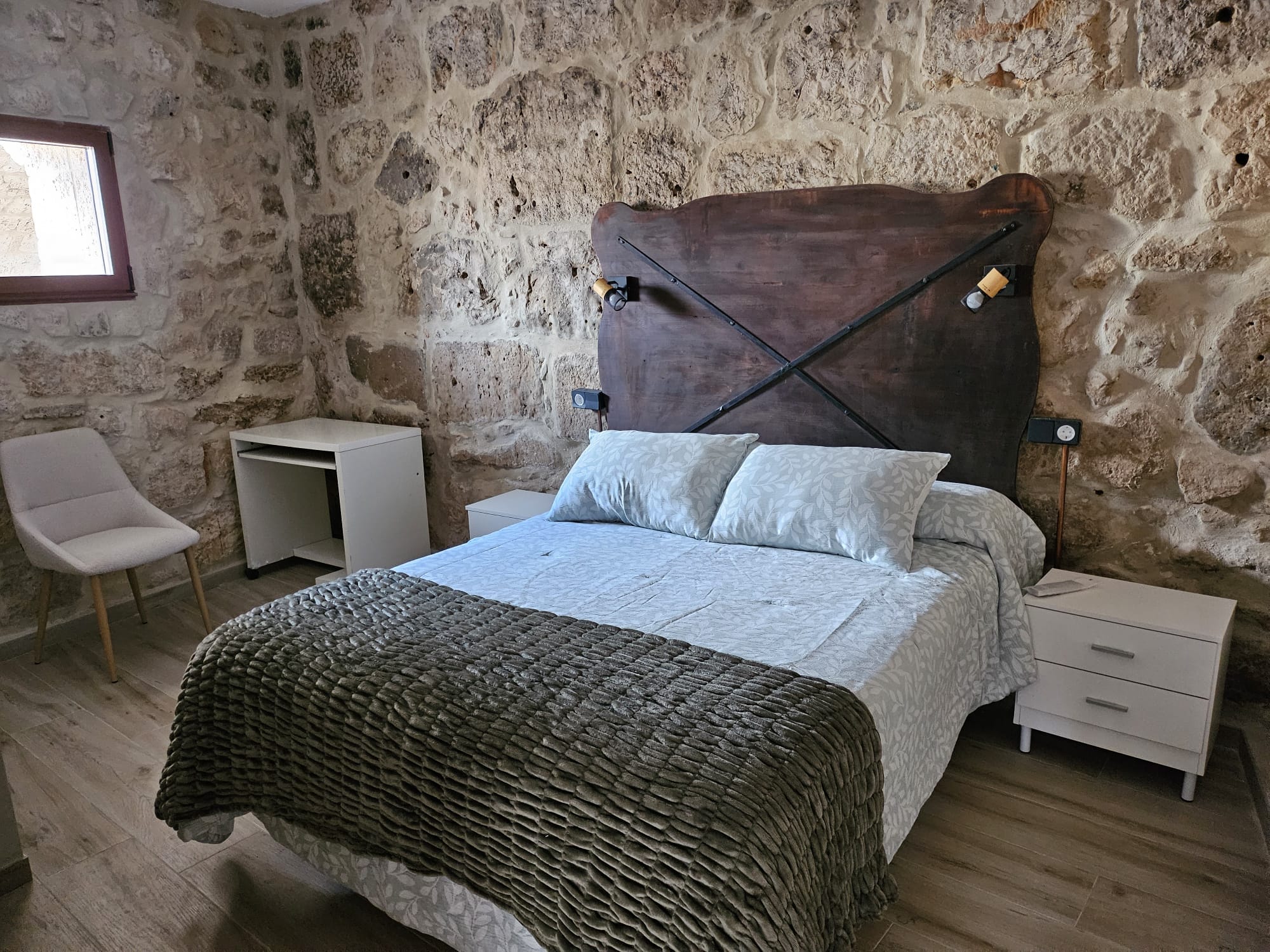 Cama